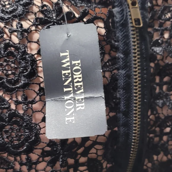 Forever 21 Lace Dress - Picture 3 of 4